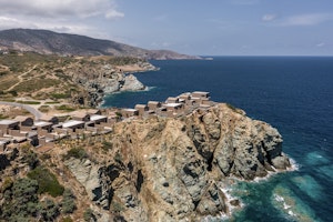 Acro Suites - Location