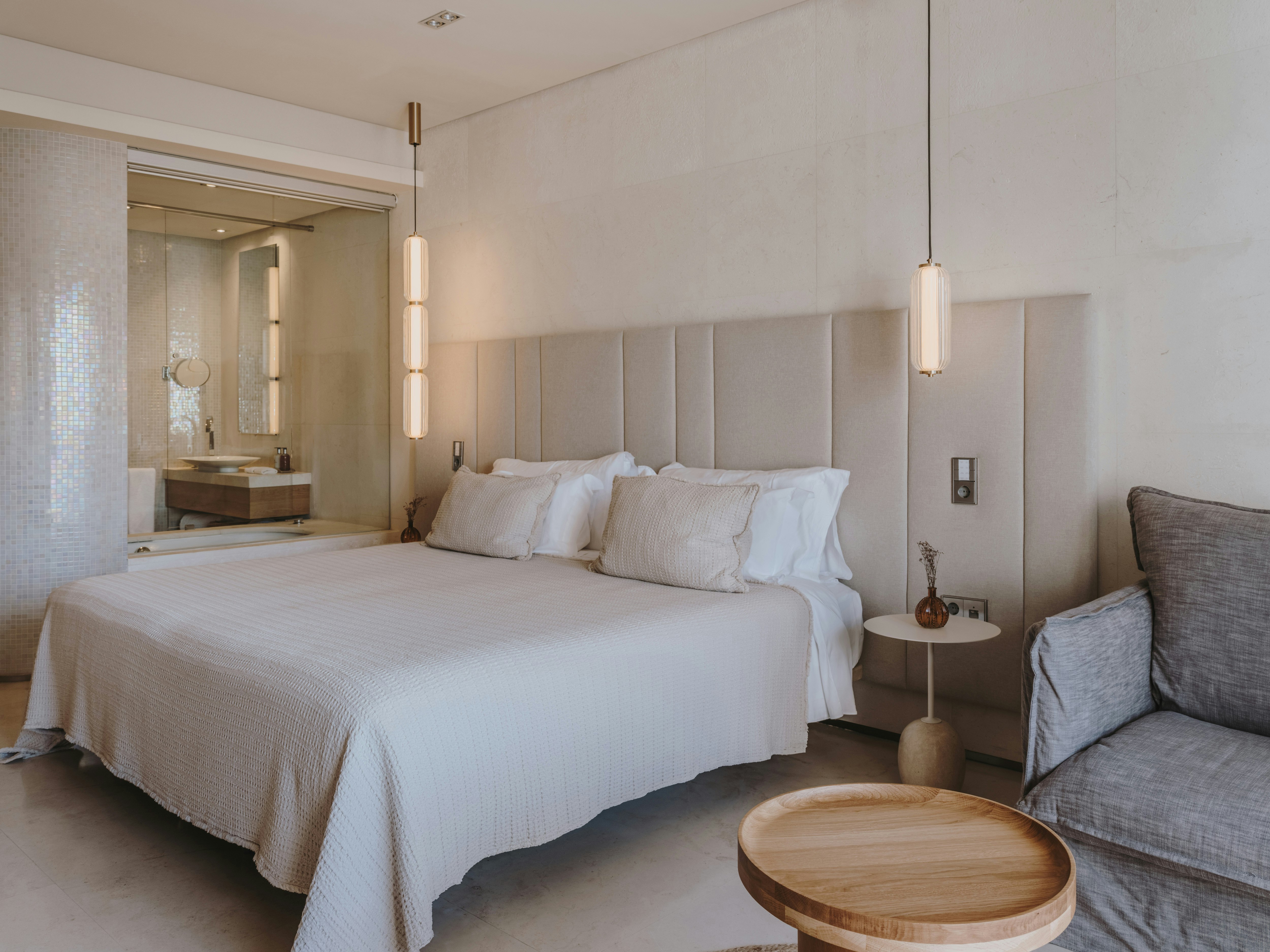 Dreamer and Deluxe - Bedroom