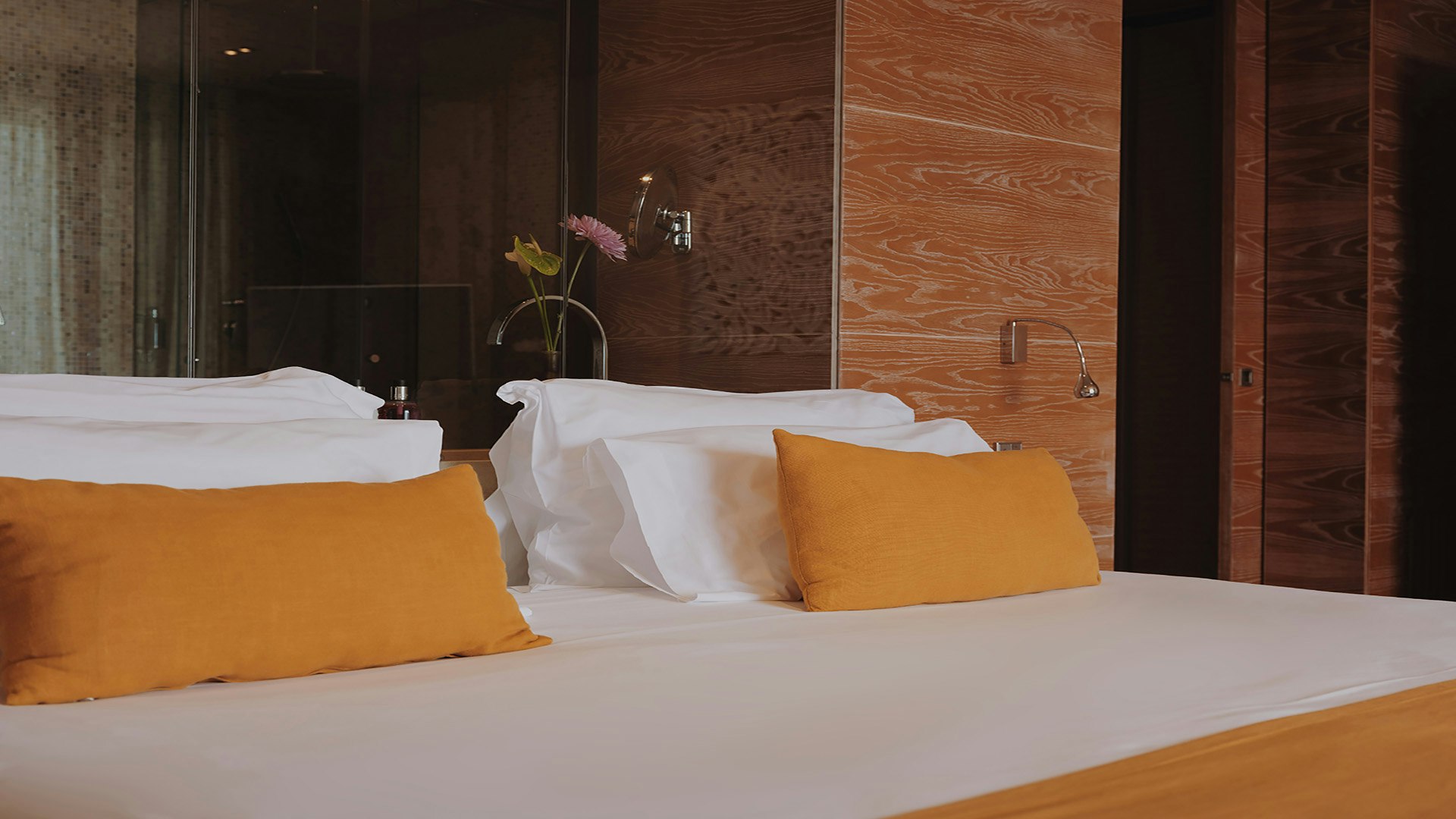 Cloud 9 Suite Sea View - Bedroom