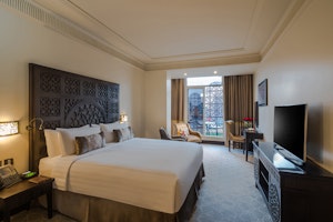 Deluxe Room King with Balcony2