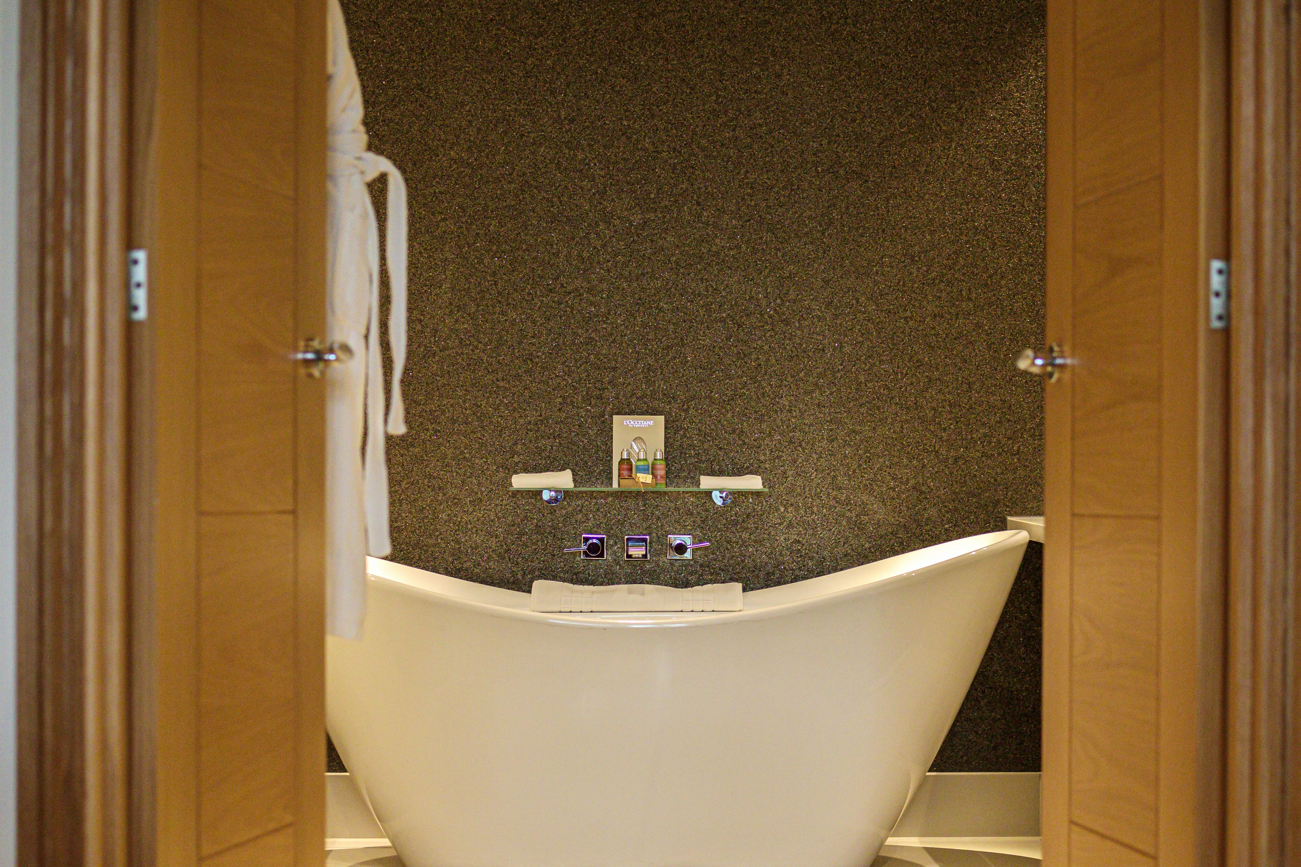 Garden Suite - Bathtub