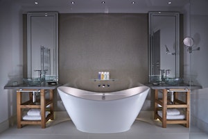 Garden Suite - Bathtub