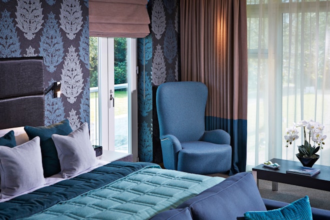Deluxe Garden Suite - Bedroom
