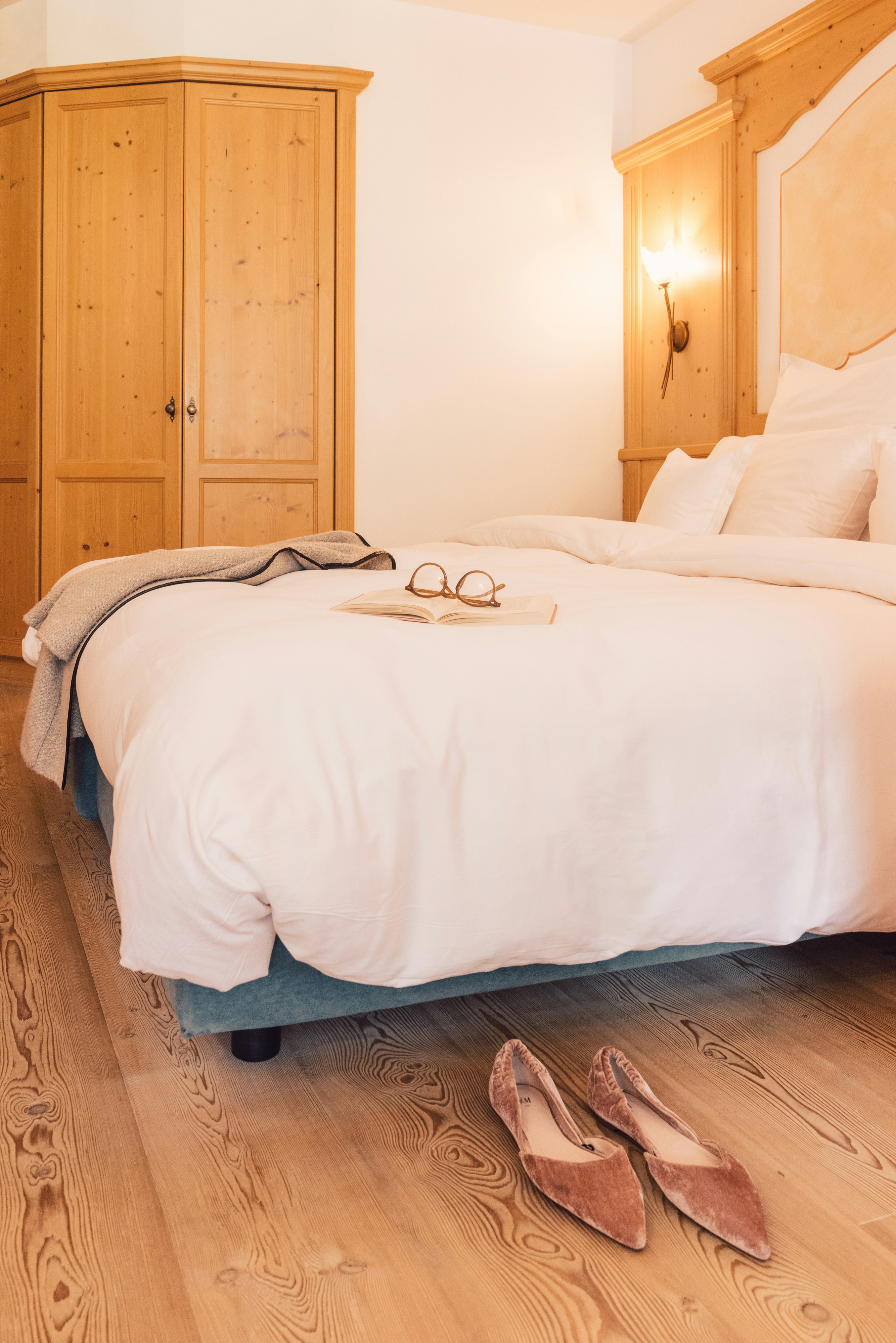 Rose Suite - Bedroom