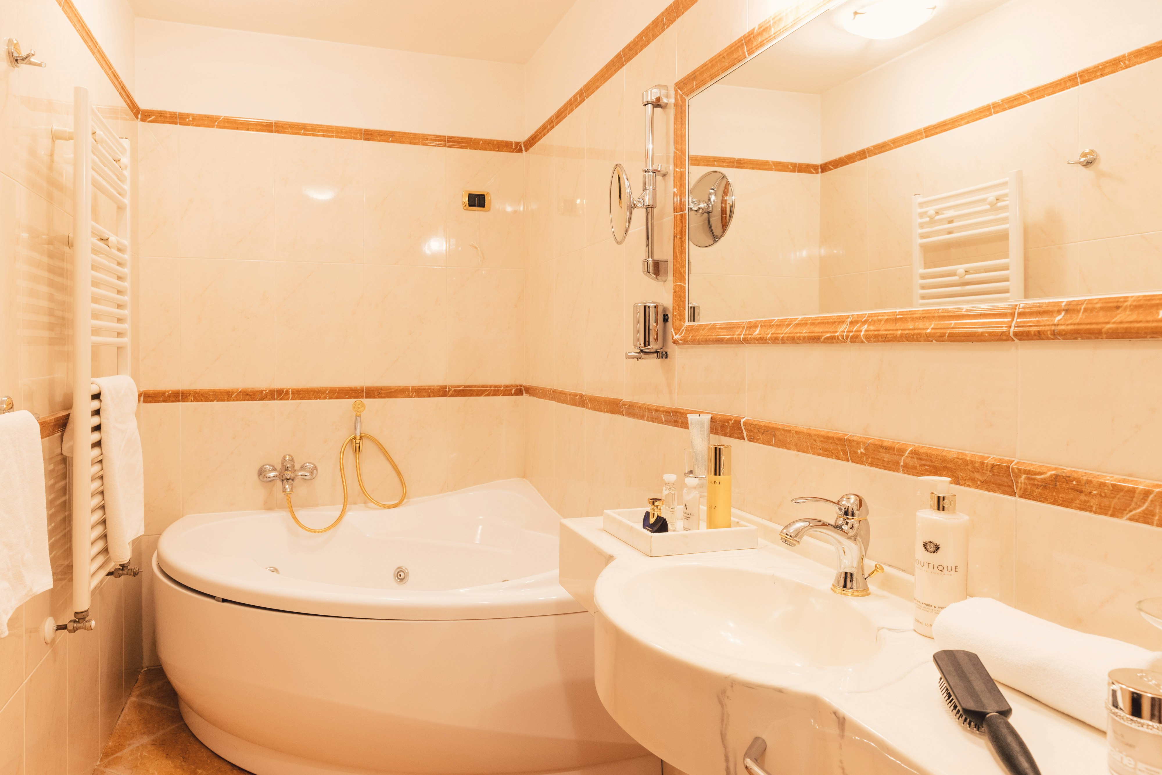 Alpin Royal Suite - Bathroom