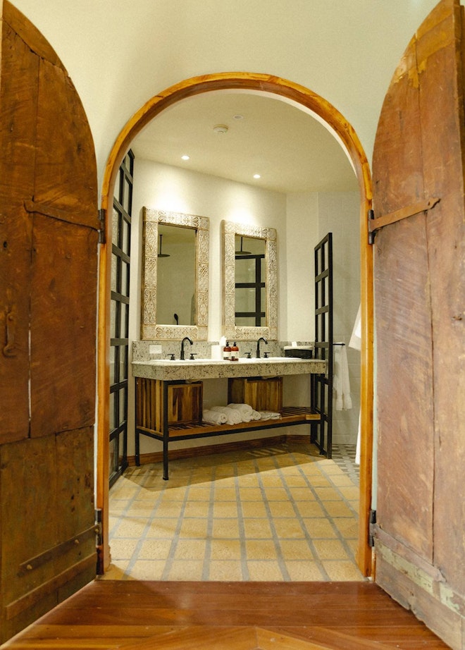 Granada Suite - Bathroom