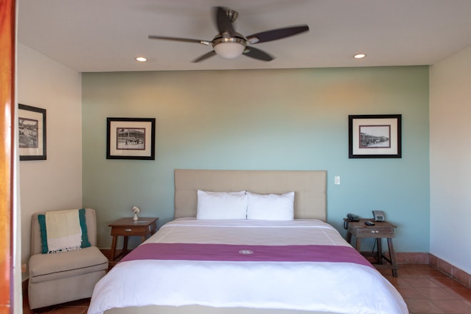 Deluxe Valley View King Bed - Bedroom