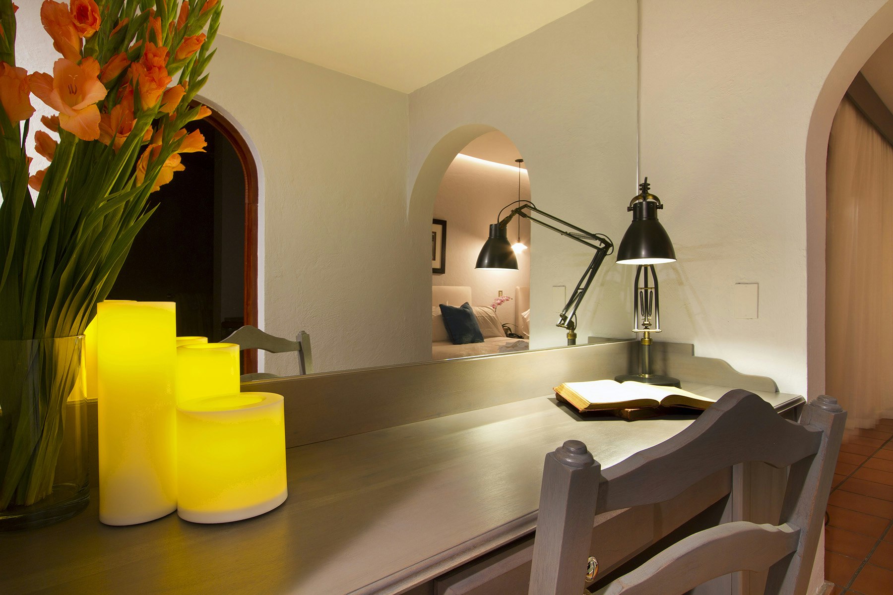 Deluxe Valley View King Bed - Room Details