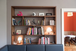 Salon Library