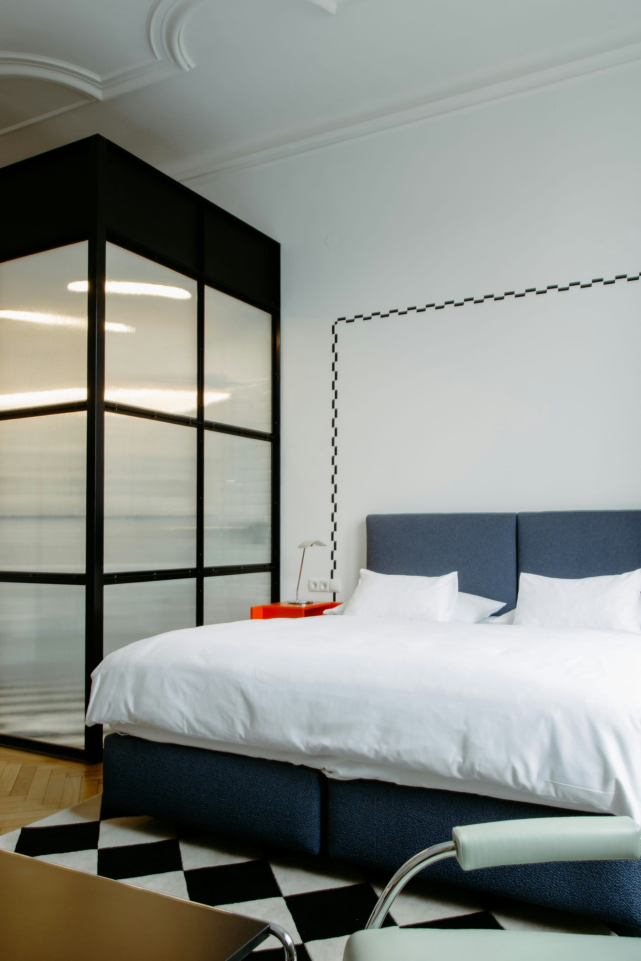 Double Room Large - Bed