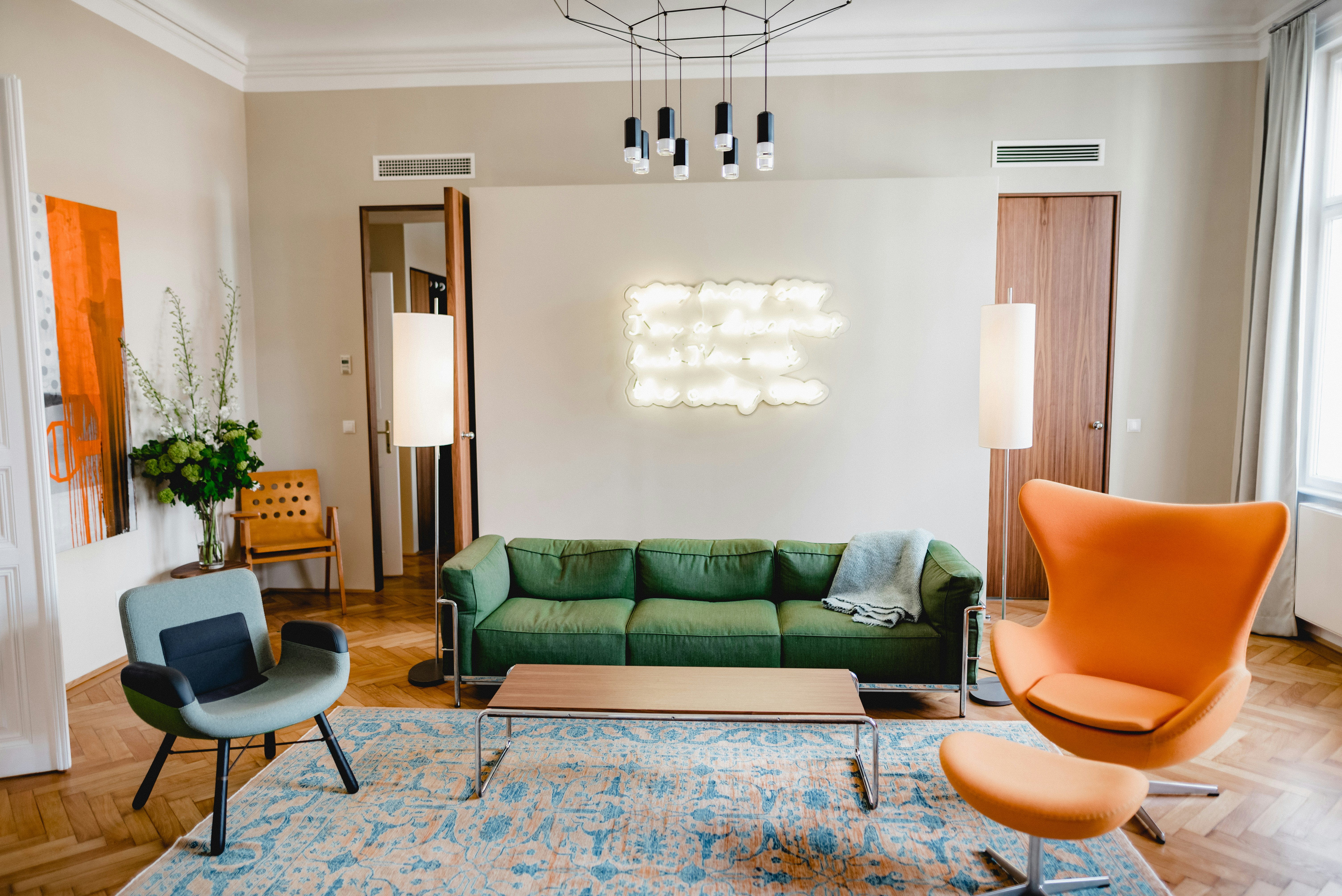 Suite XXL United Nations Suite - Living Area