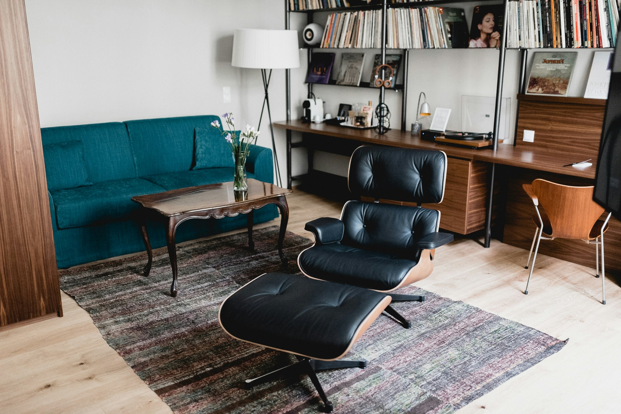 Suite Medium - Opera Suite Living Area