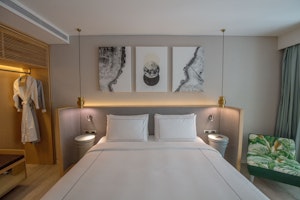 Deluxe Room - Bedroom