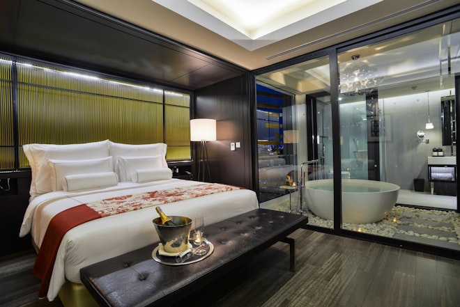 Premier Suite - Bedroom