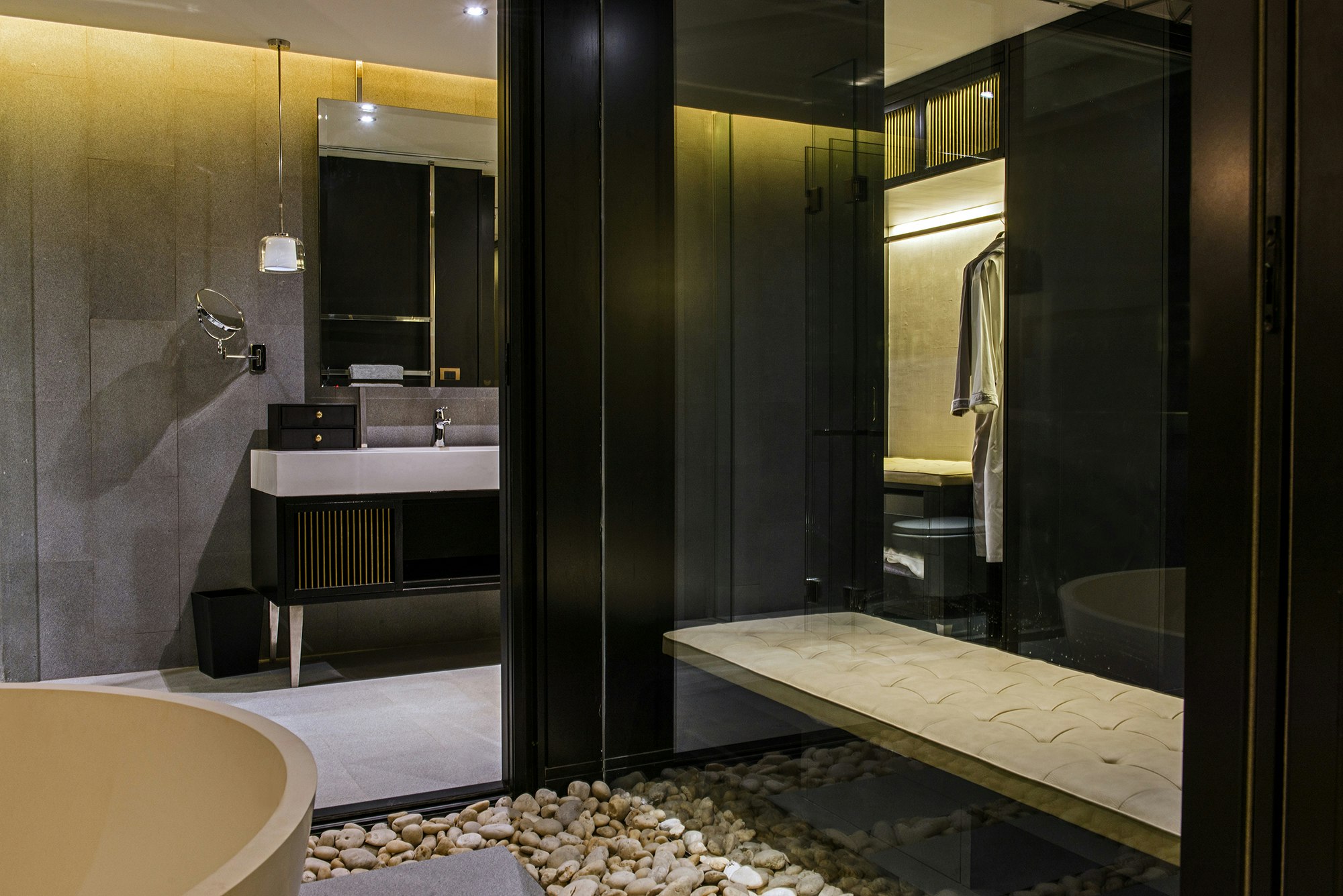 Premier Suite - Bathtub