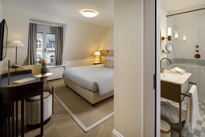 Ambassador Classic Plus - Bedroom