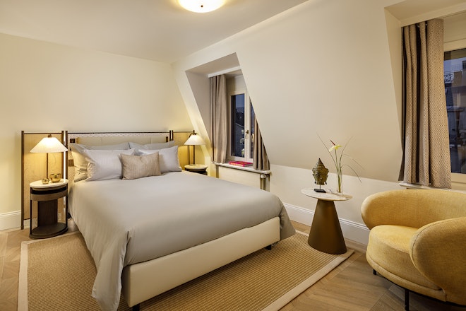 Ambassador Classic Plus - Bedroom