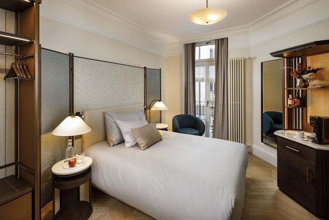 Ambassador Classic Plus - Bedroom