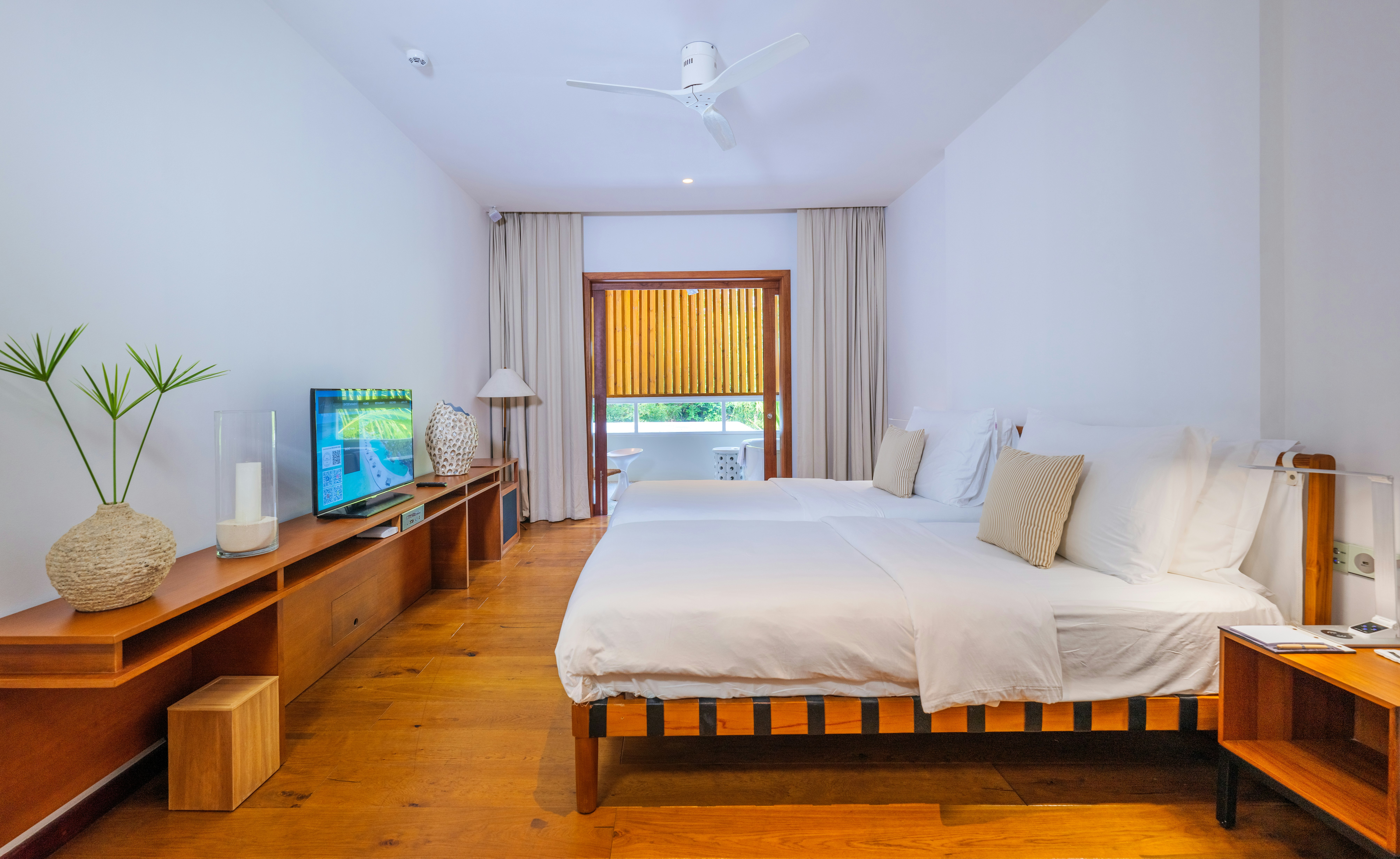 Four Bedroom Beach Residence - Bedroom