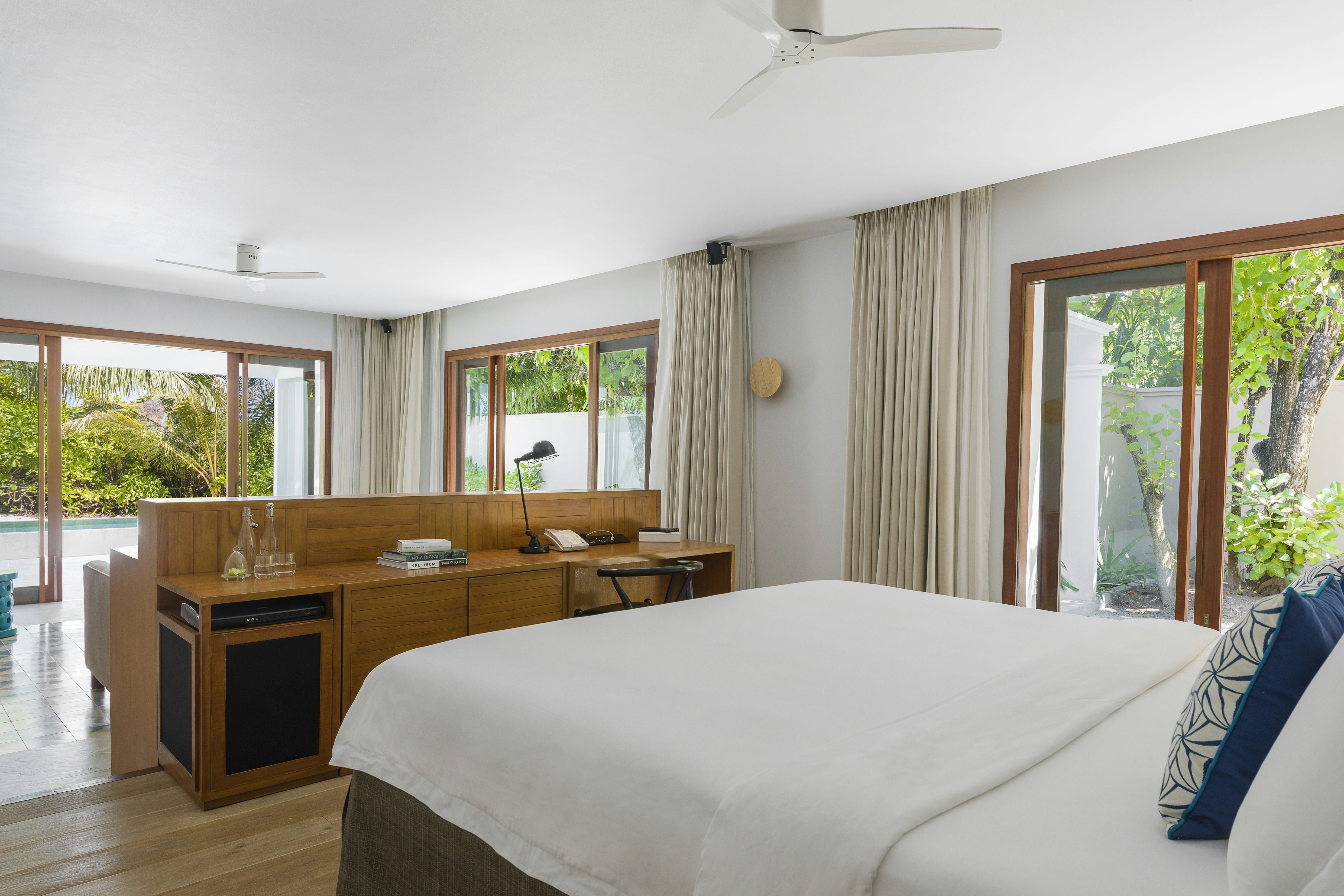 Beach Pool Villa - Bedroom