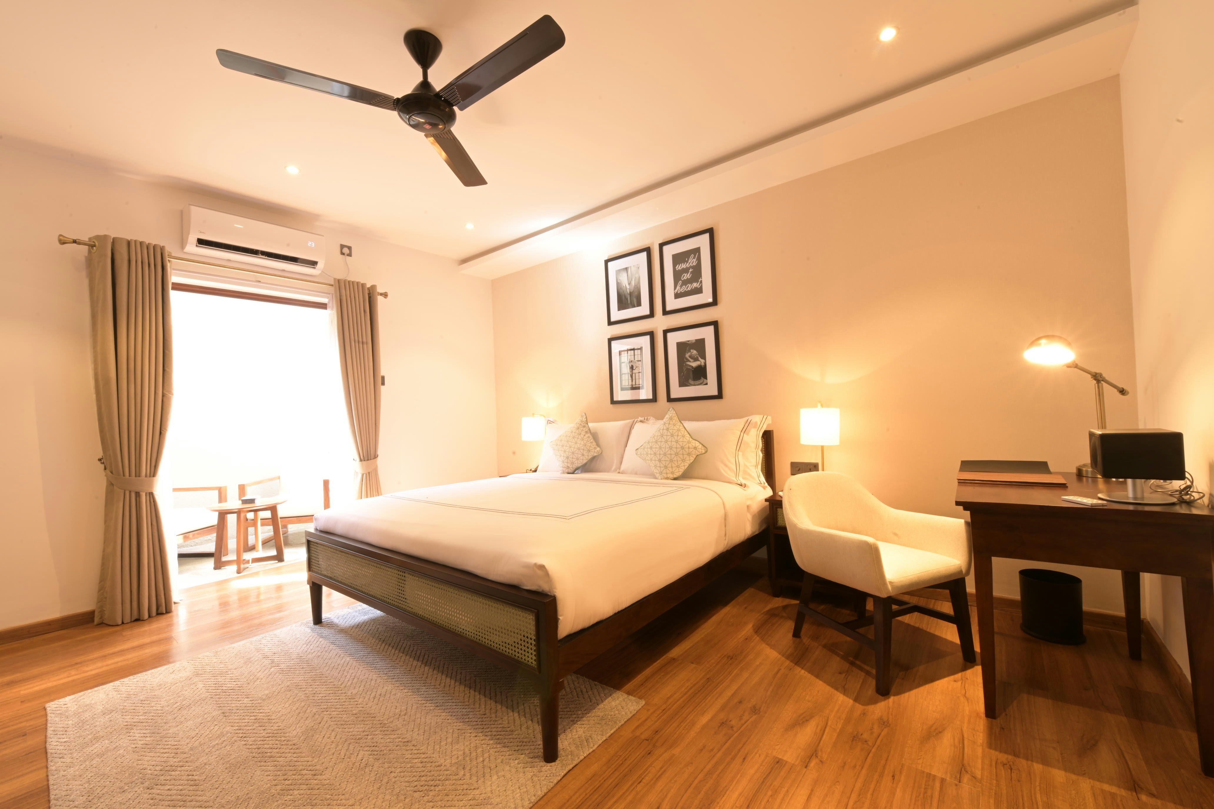 Deluxe Room - Bedroom