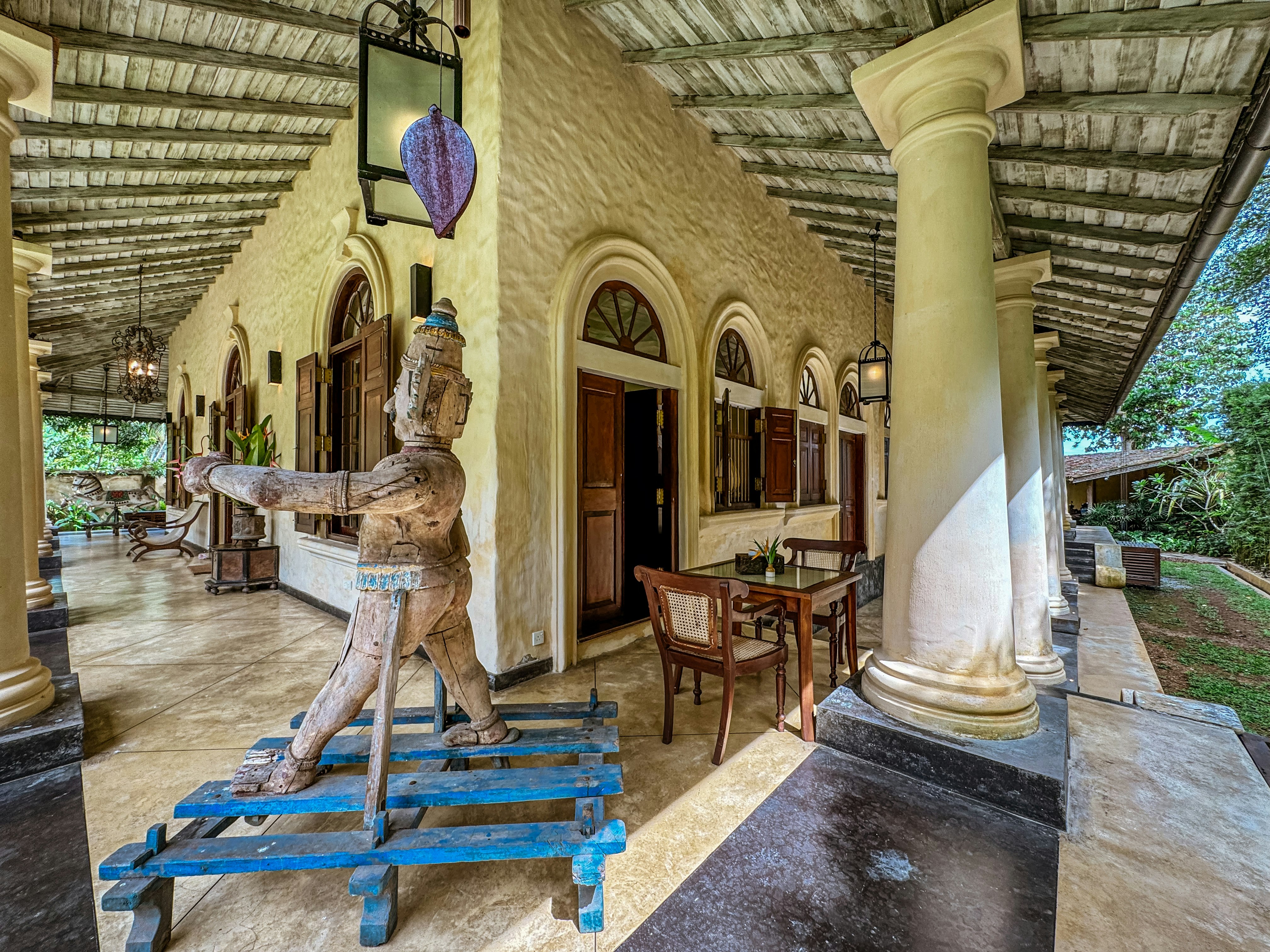 Antique Resort Decor