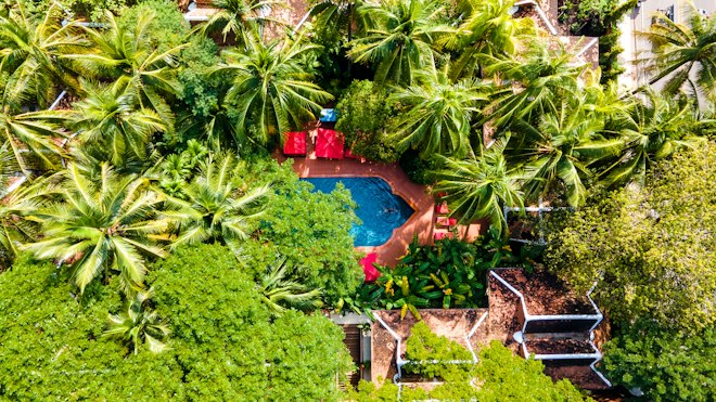 Hotel Pool