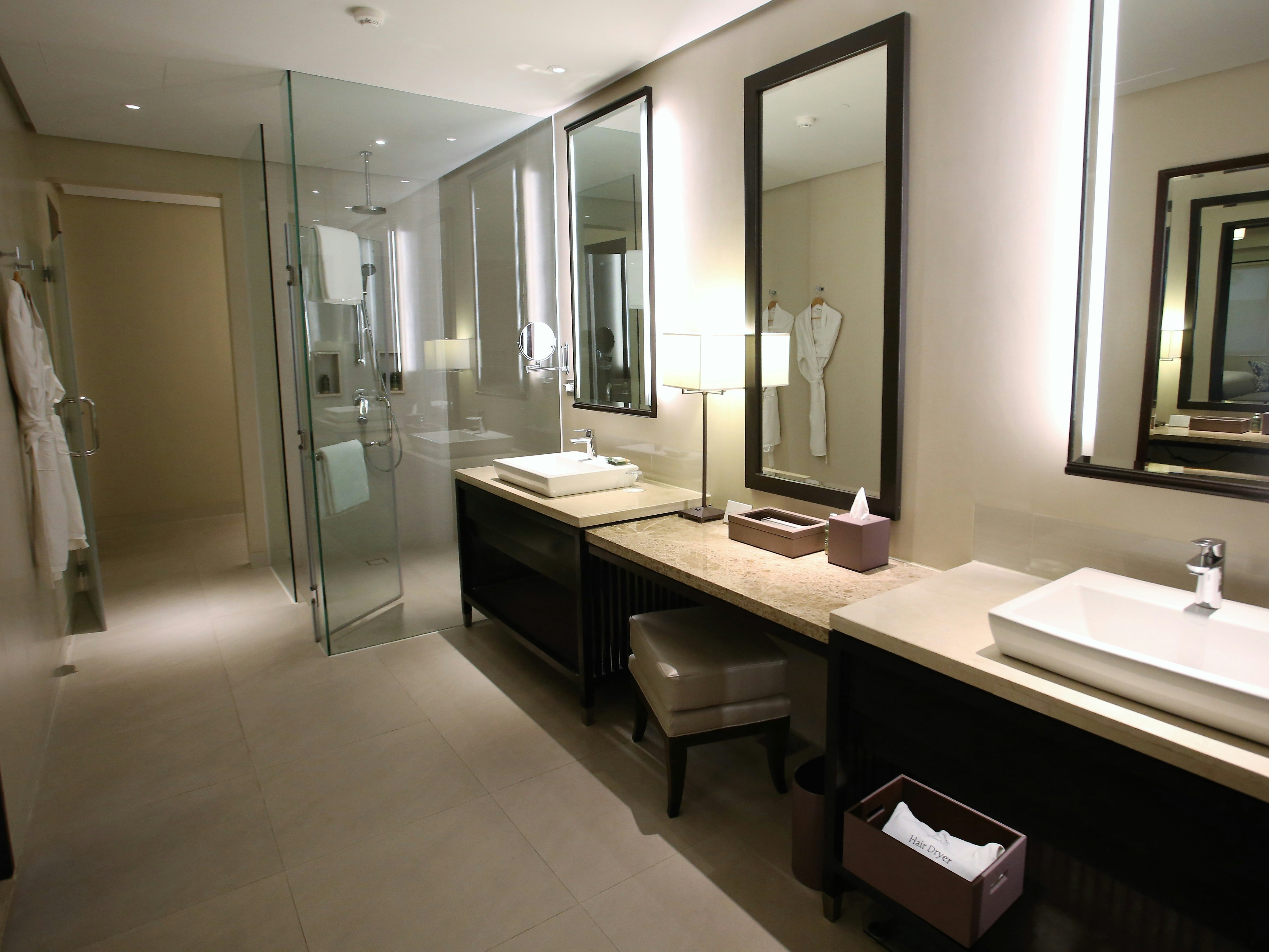 Anya Garden and Veranda Suites - Bathroom
