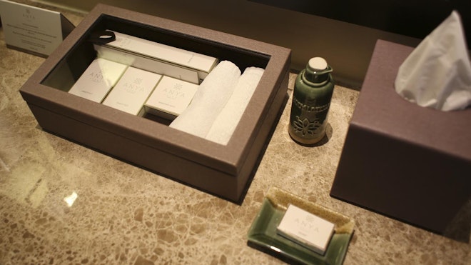 Anya Amenities