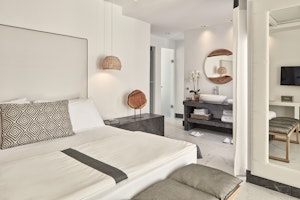 Signature Private Pool Sea View Suite