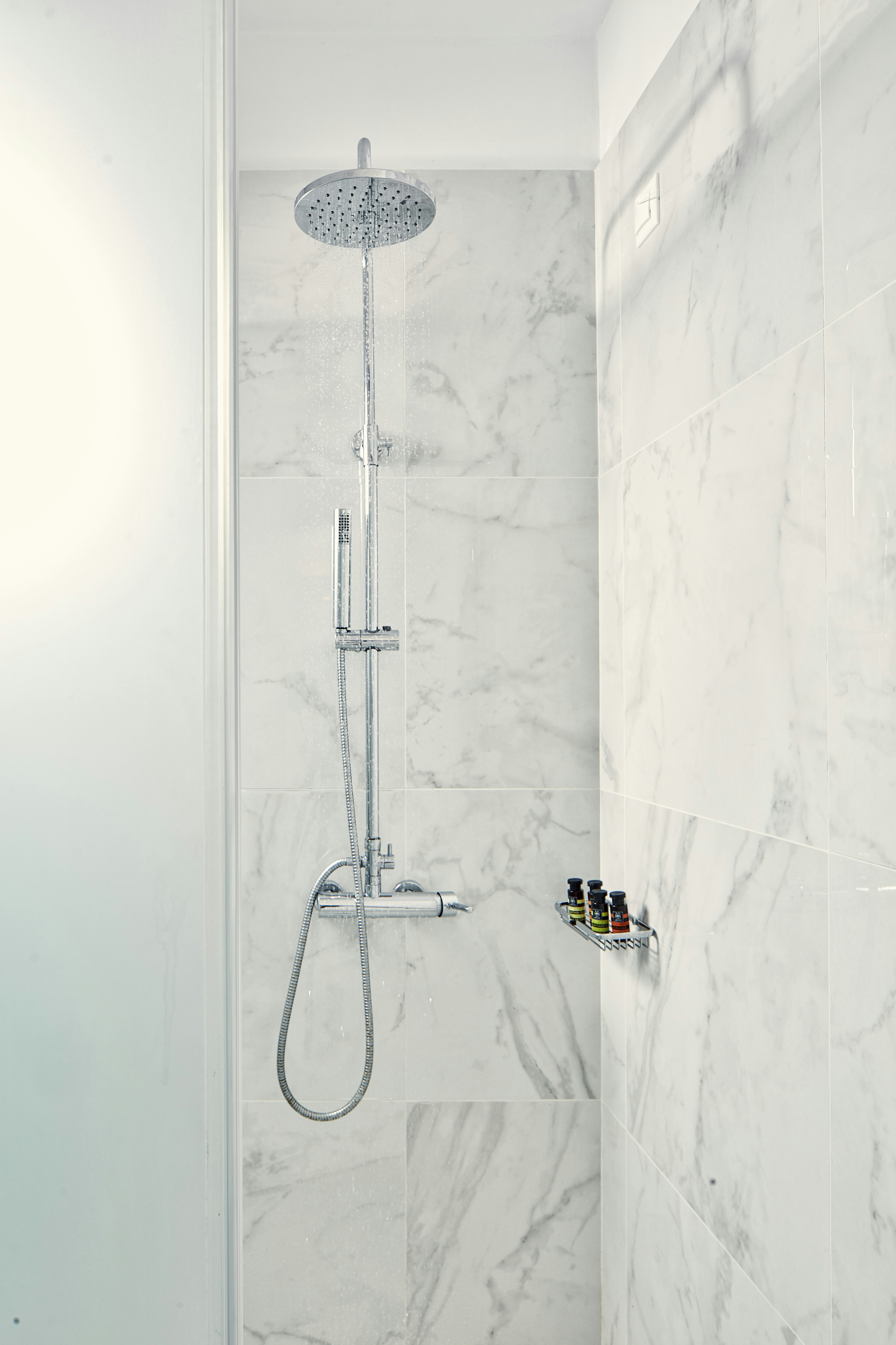 Supreme Suite Front Sea View