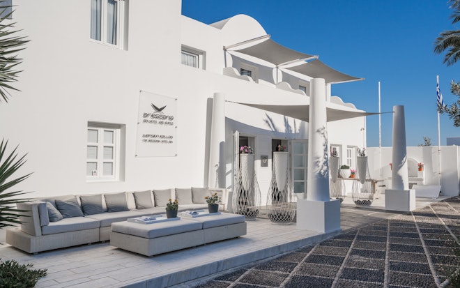 Aressana Hotel Exterior Entrance