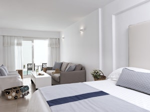 Junior Suite Sharing Pool