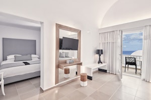Jacuzzi Sea View Suite