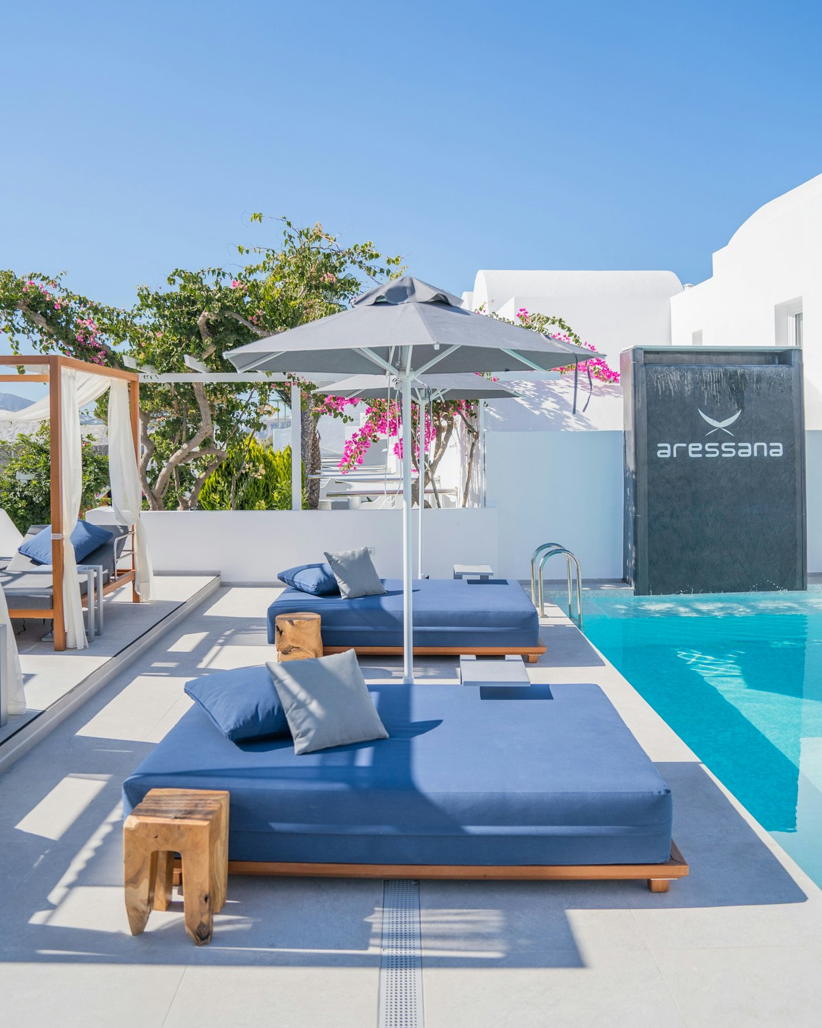 Pool Waterfall - Sunbeds - Gasebo