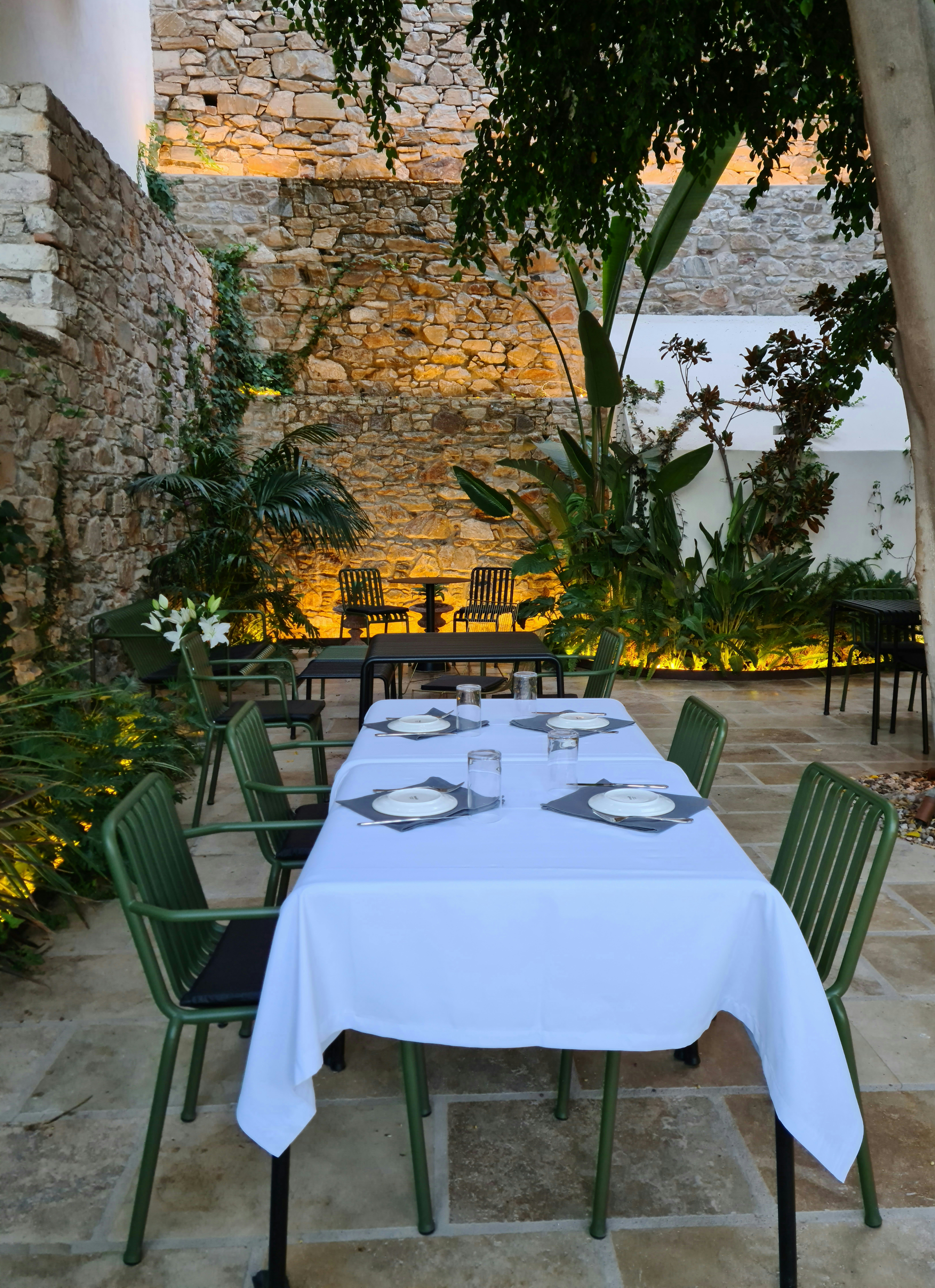 The Breakfast Garden