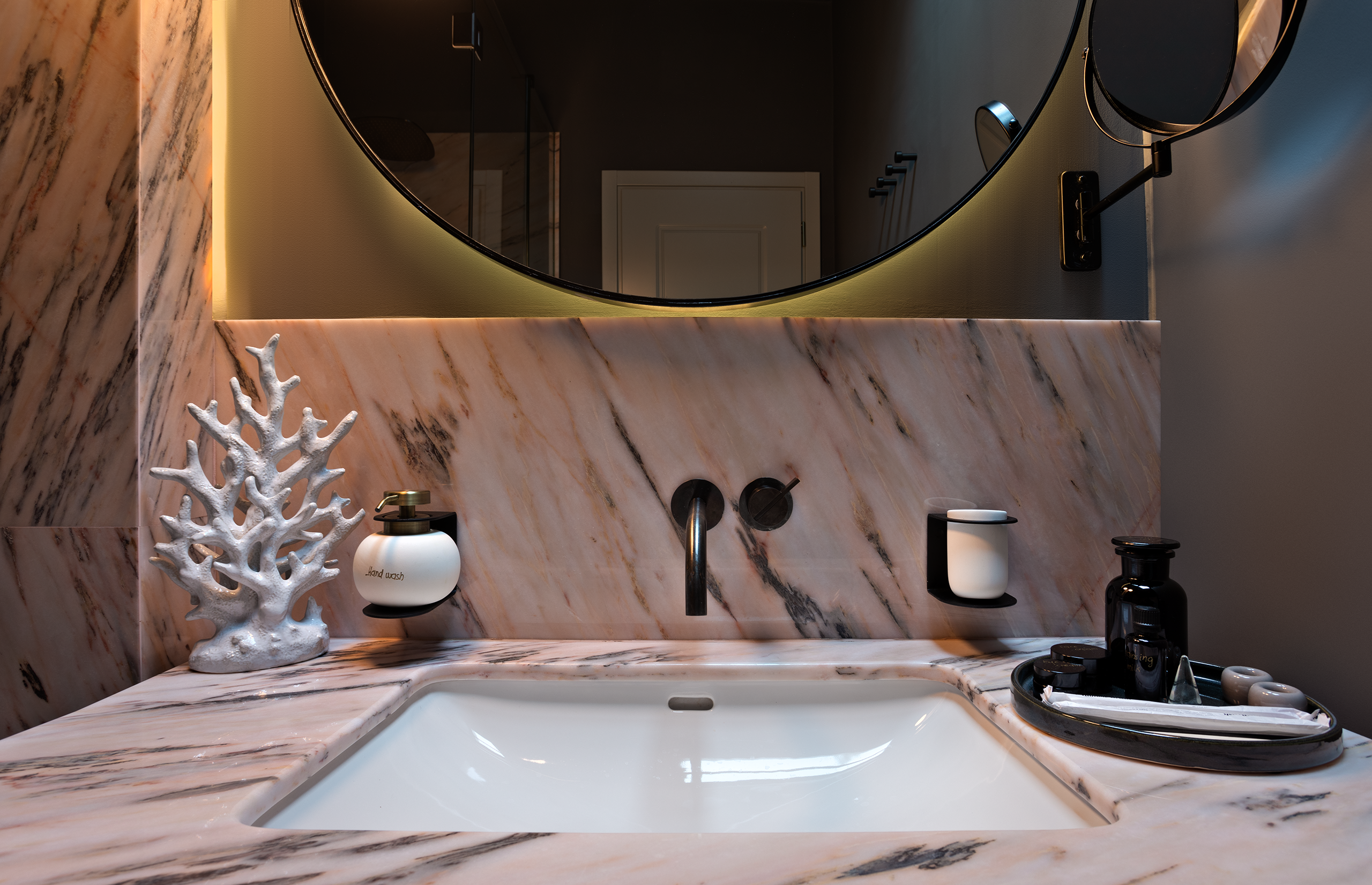 Pteleos Suite - Bathroom