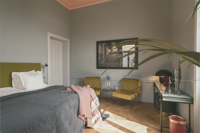 Oasis Suite - Bedroom
