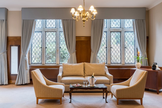 Studio Suite Sitting Area