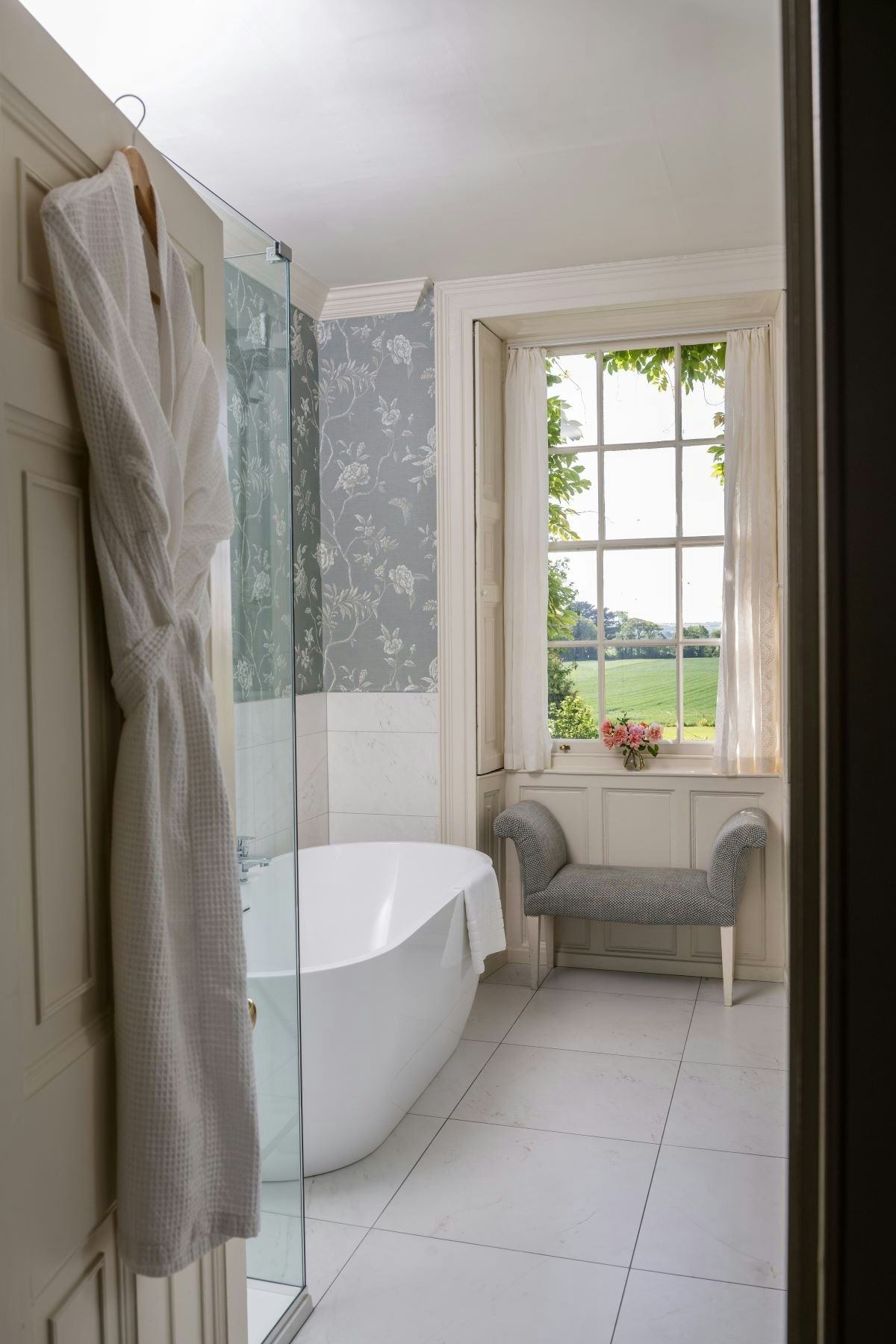 Lichfield Suite Bathroom