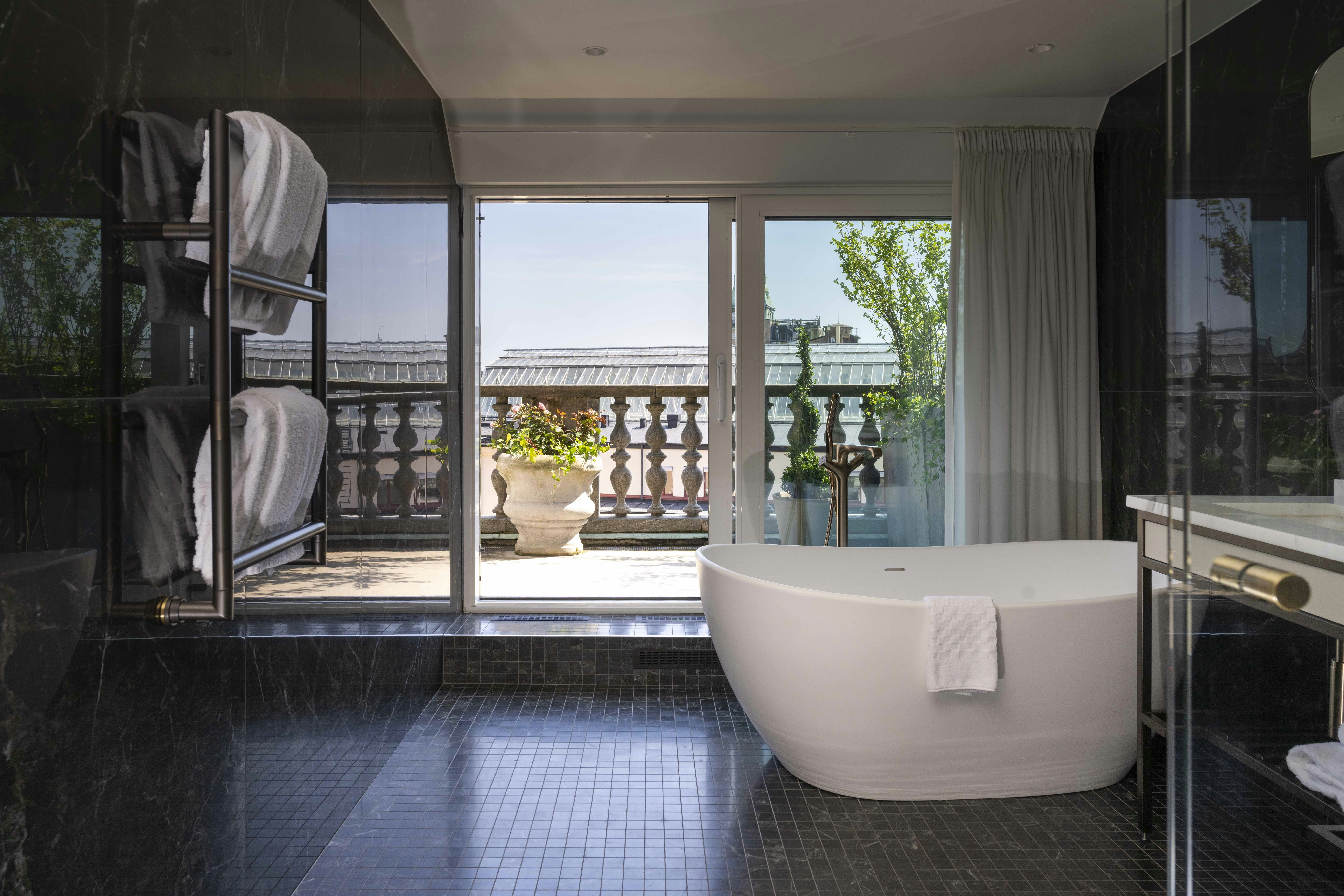 Penthouse Executive Terrace Suite