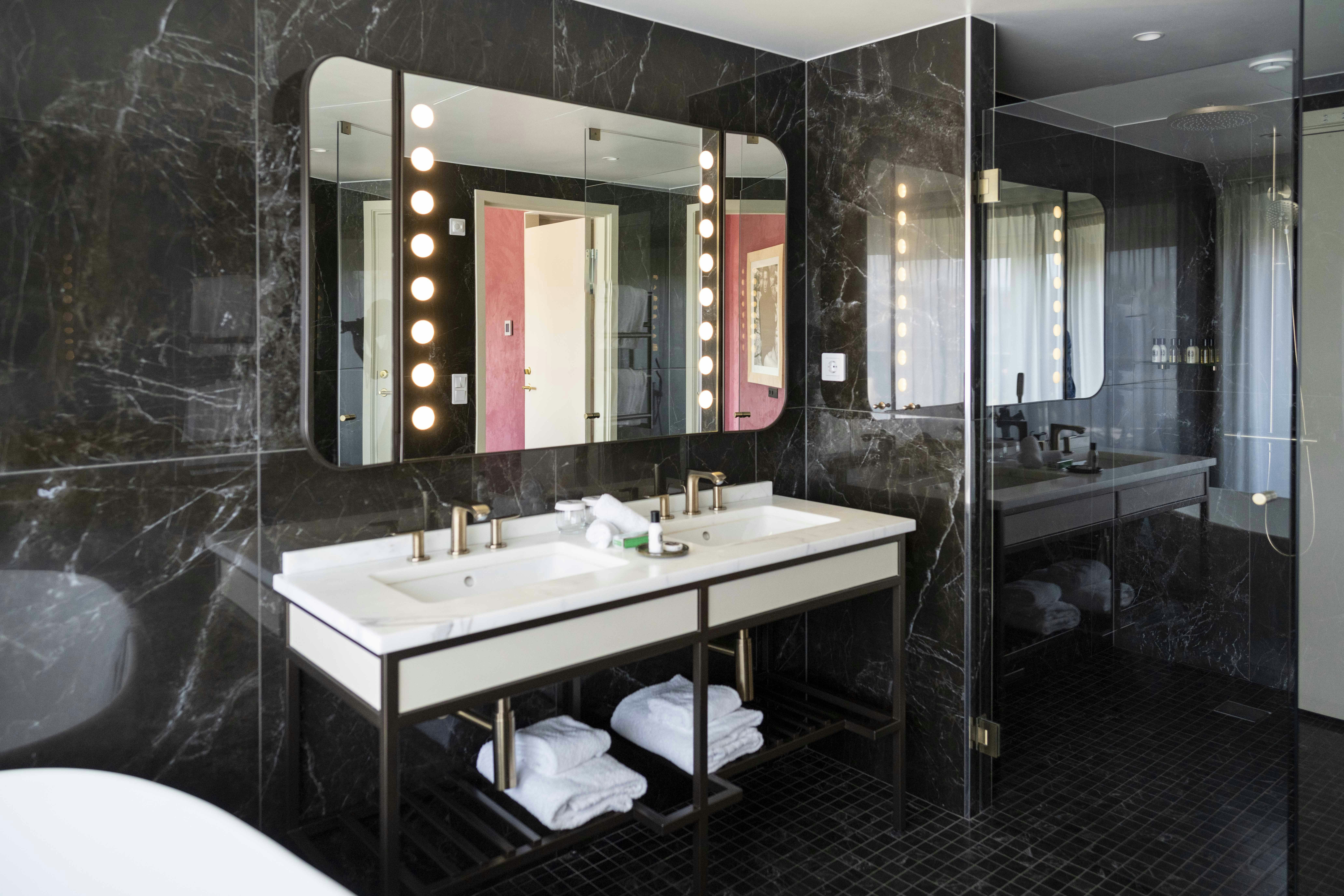 Penthouse Executive Terrace Suite