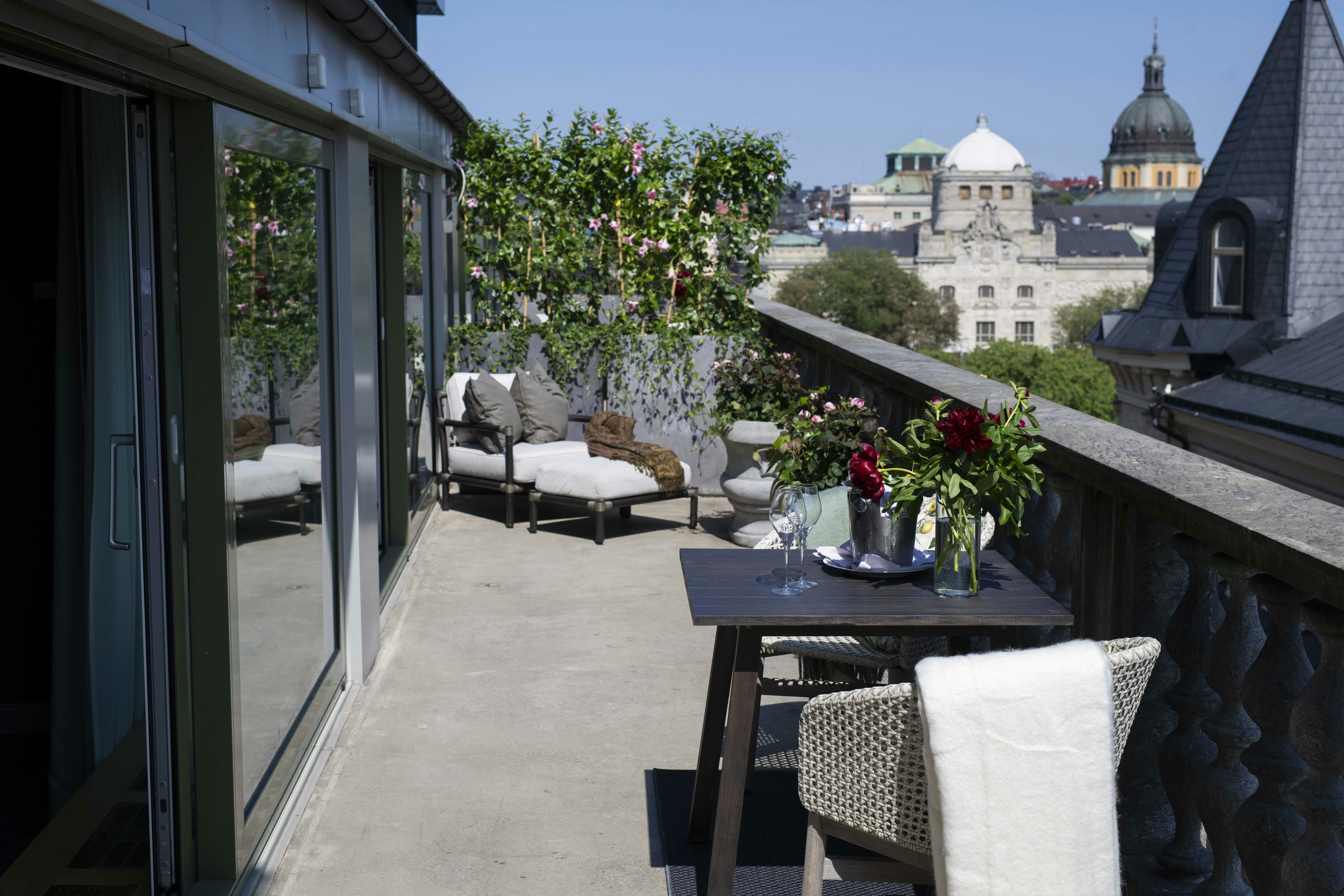 Penthouse Executive Terrace Suite