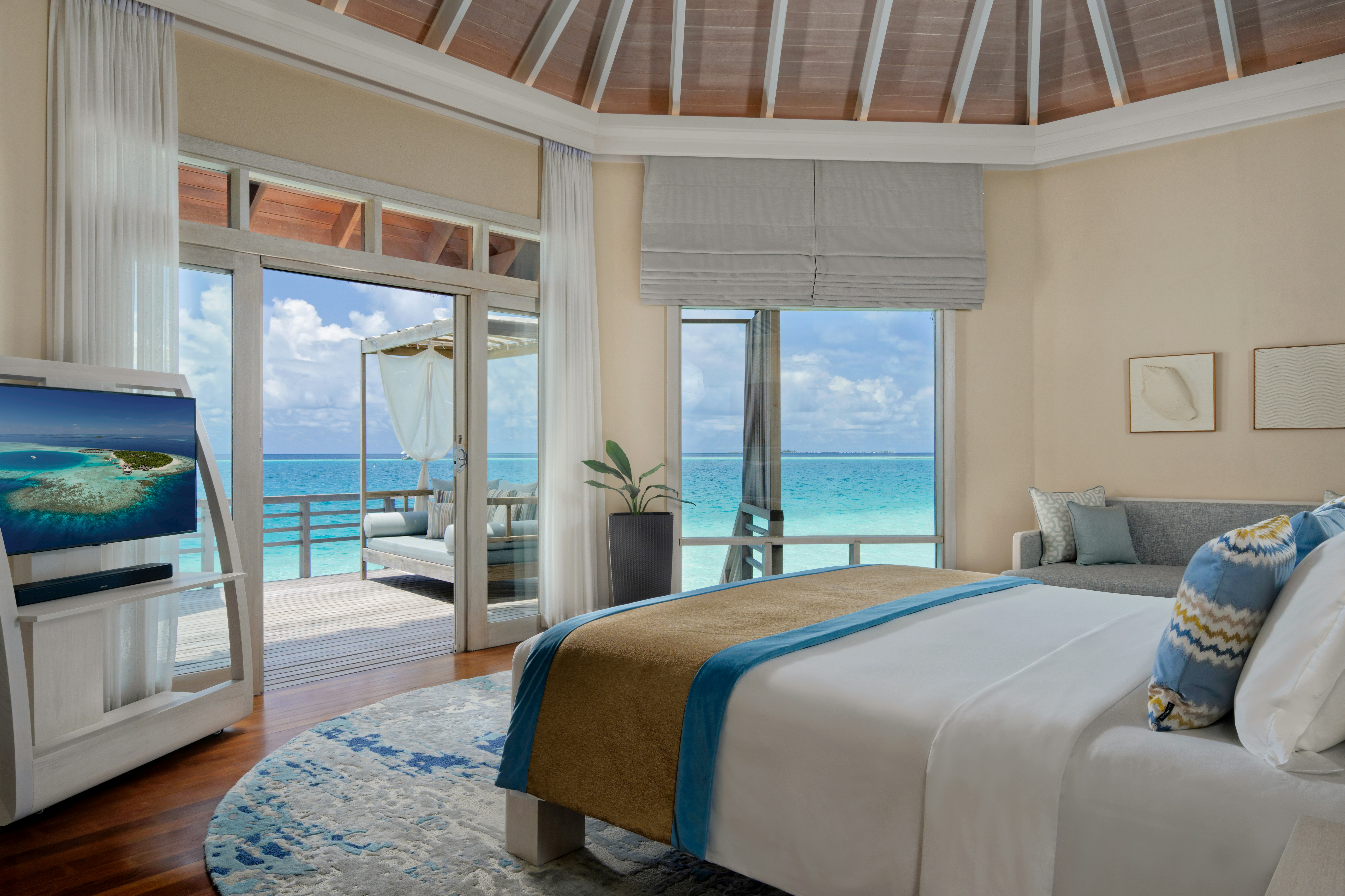 Water Villa - Bedroom