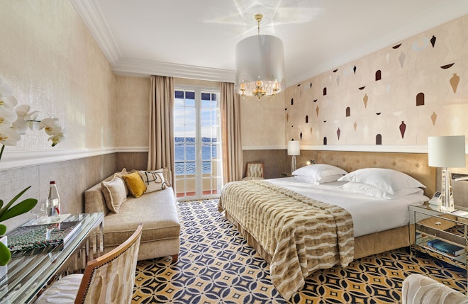 Deluxe Sea View Room - Bedroom