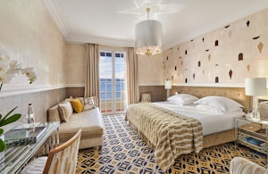 Deluxe Sea View Room - Bedroom