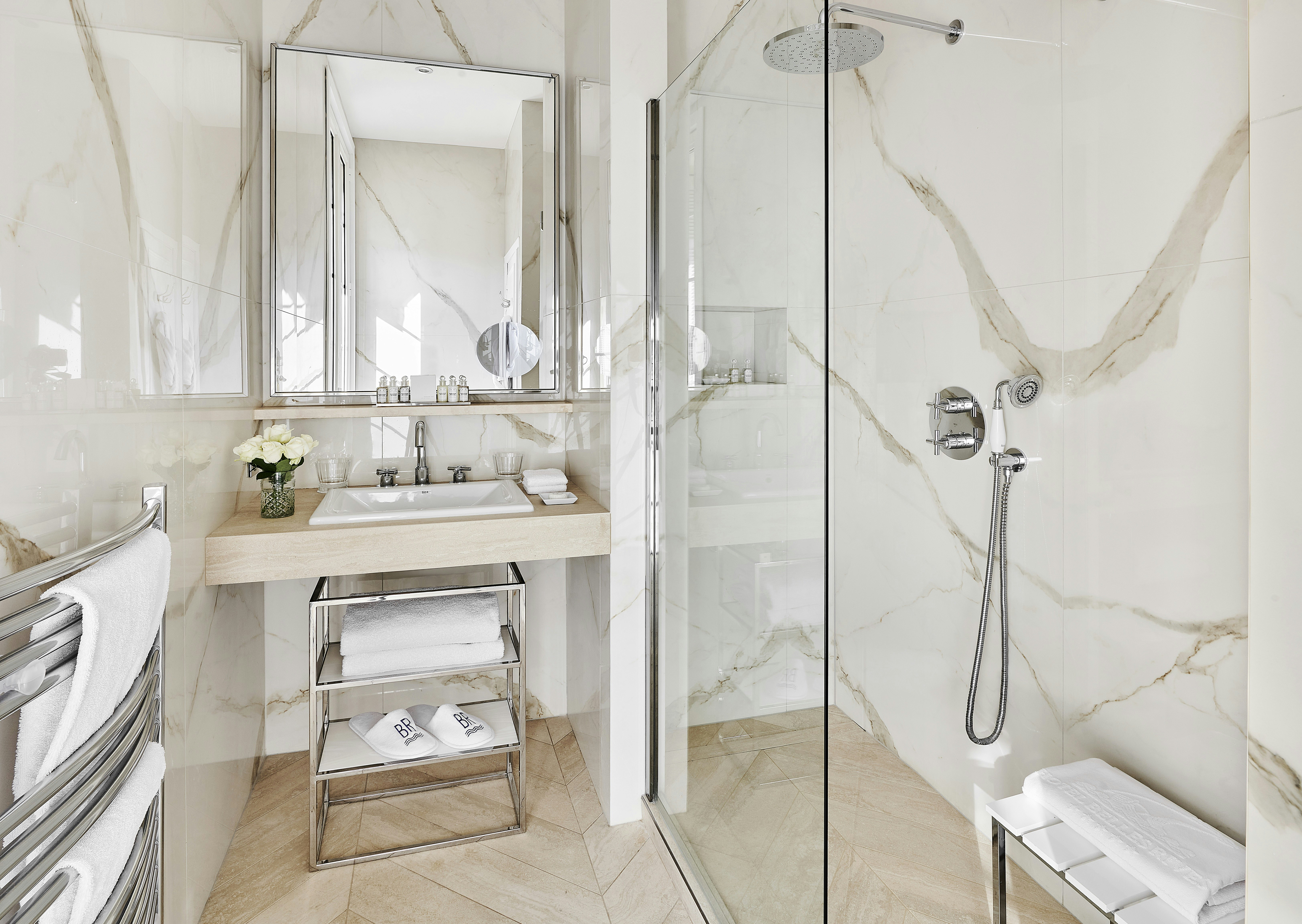 Family Suite Bathroom