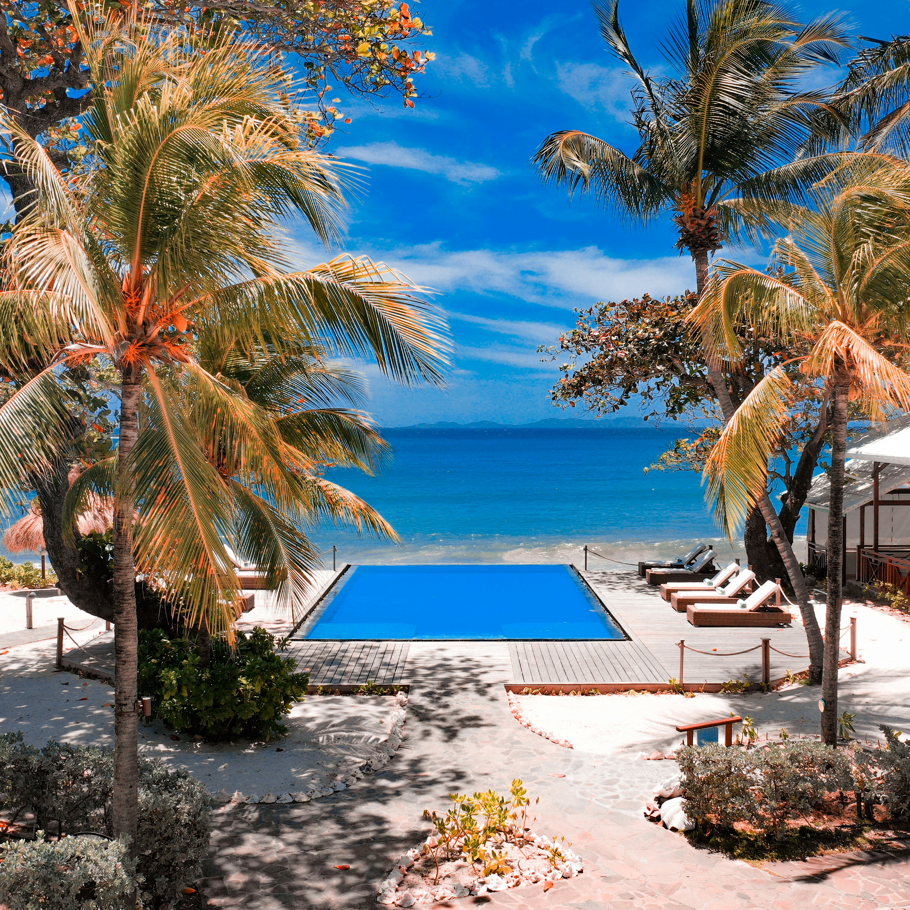 Seawater Infinity Pool