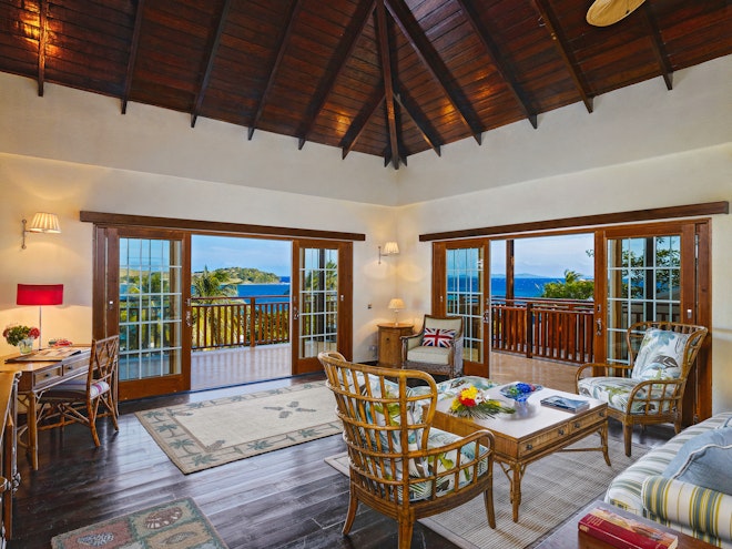 The Estate Villa - Living Area