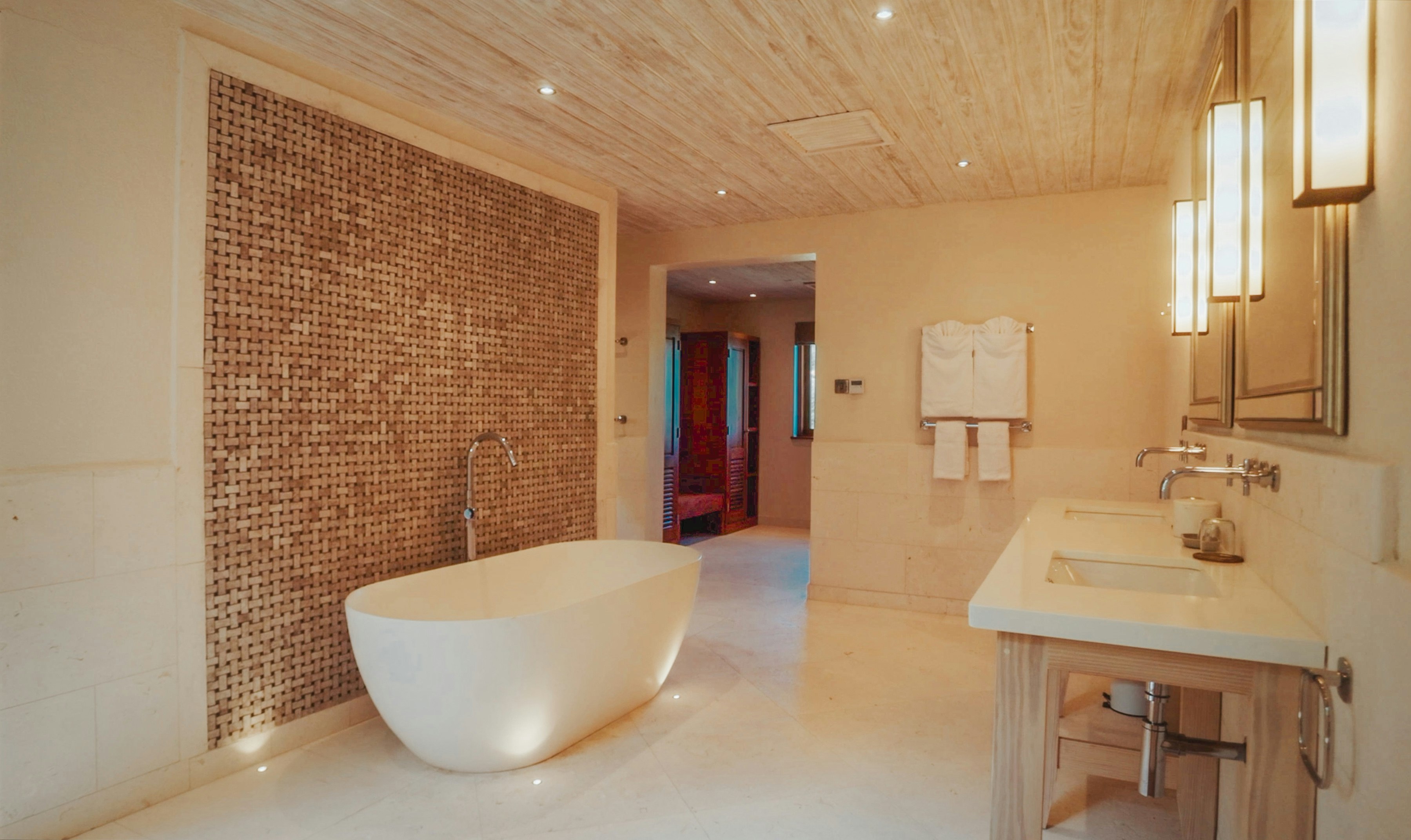 Rock Villa - VIP Suite Bathroom